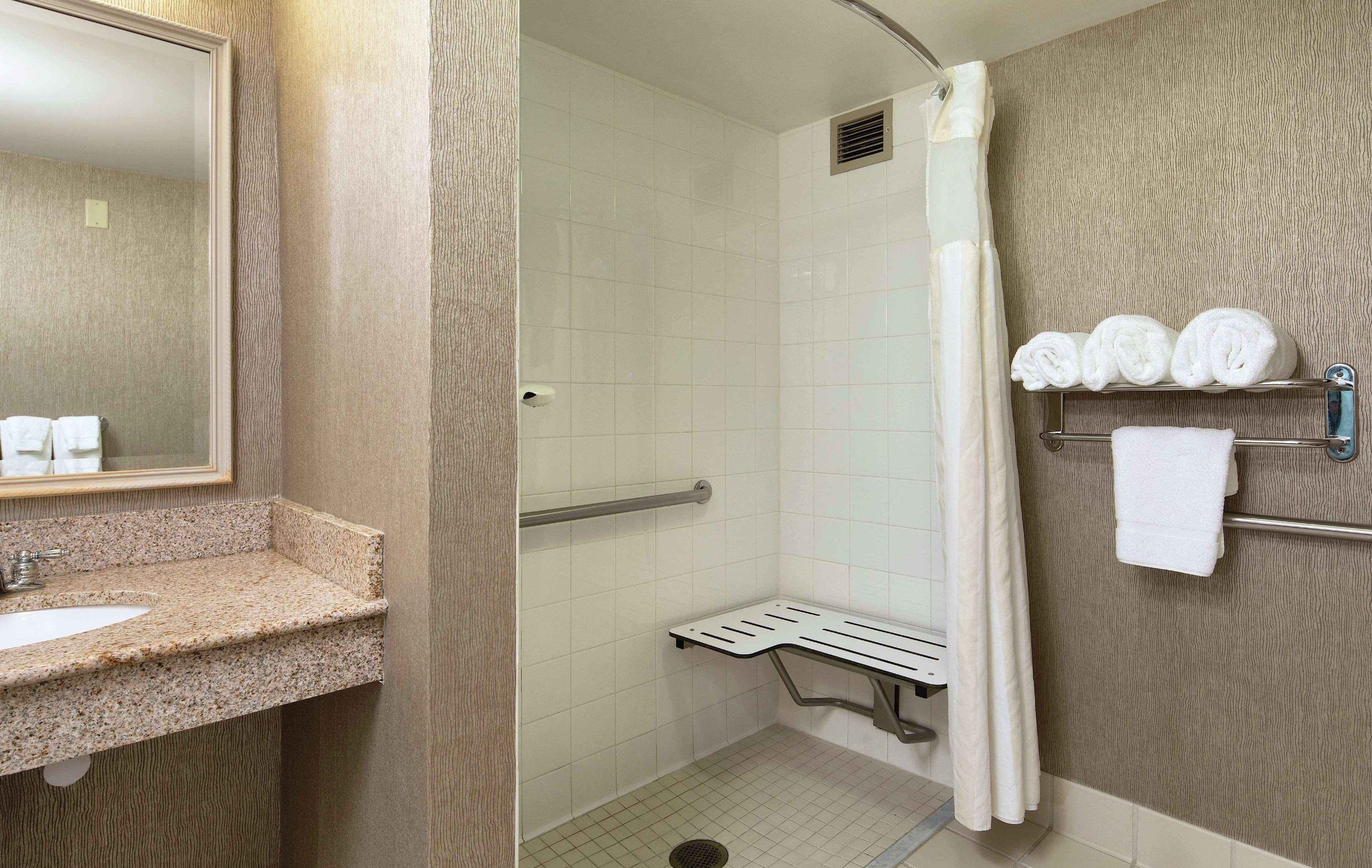 Hilton Garden Inn Auburn Riverwatch Екстериор снимка