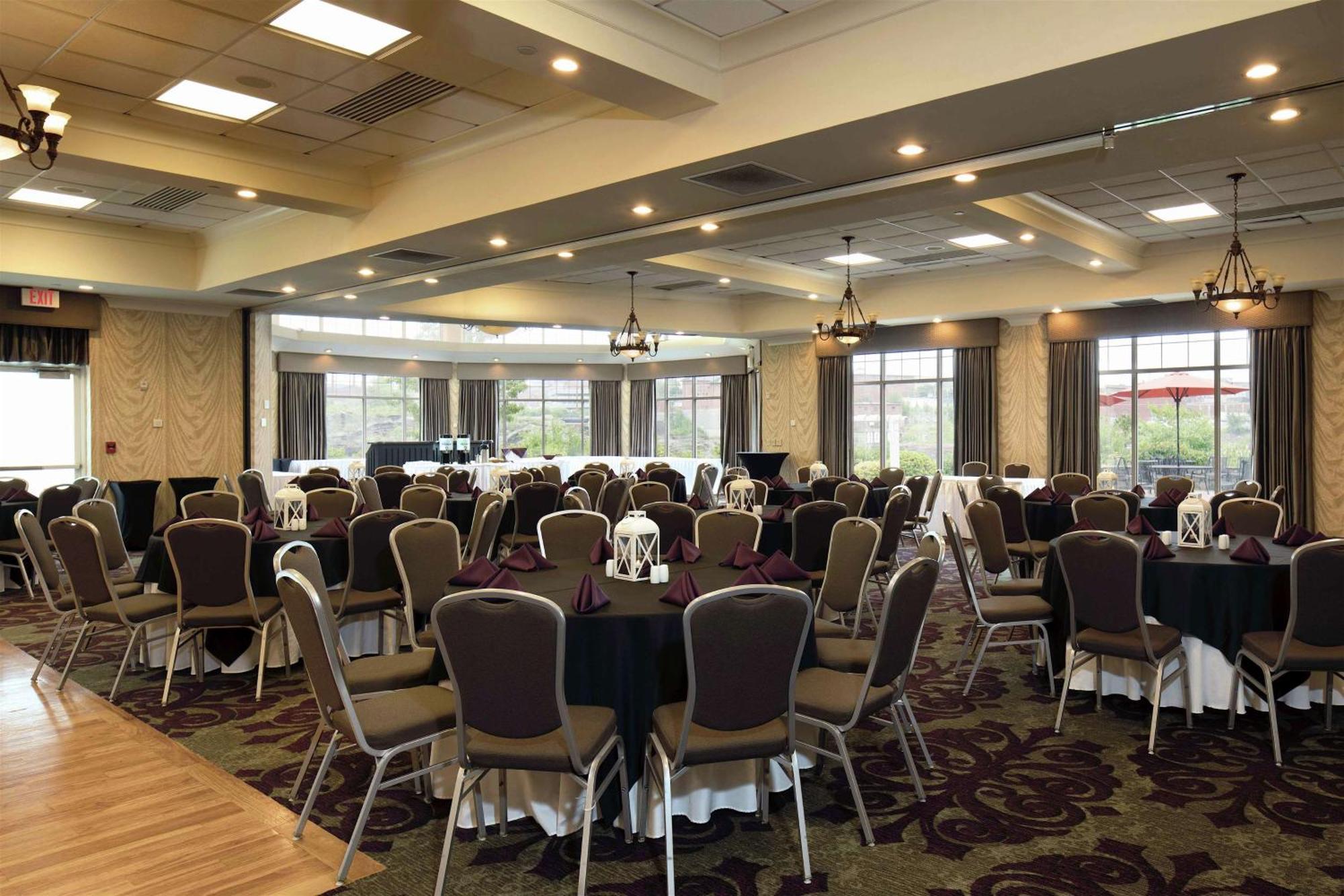 Hilton Garden Inn Auburn Riverwatch Екстериор снимка