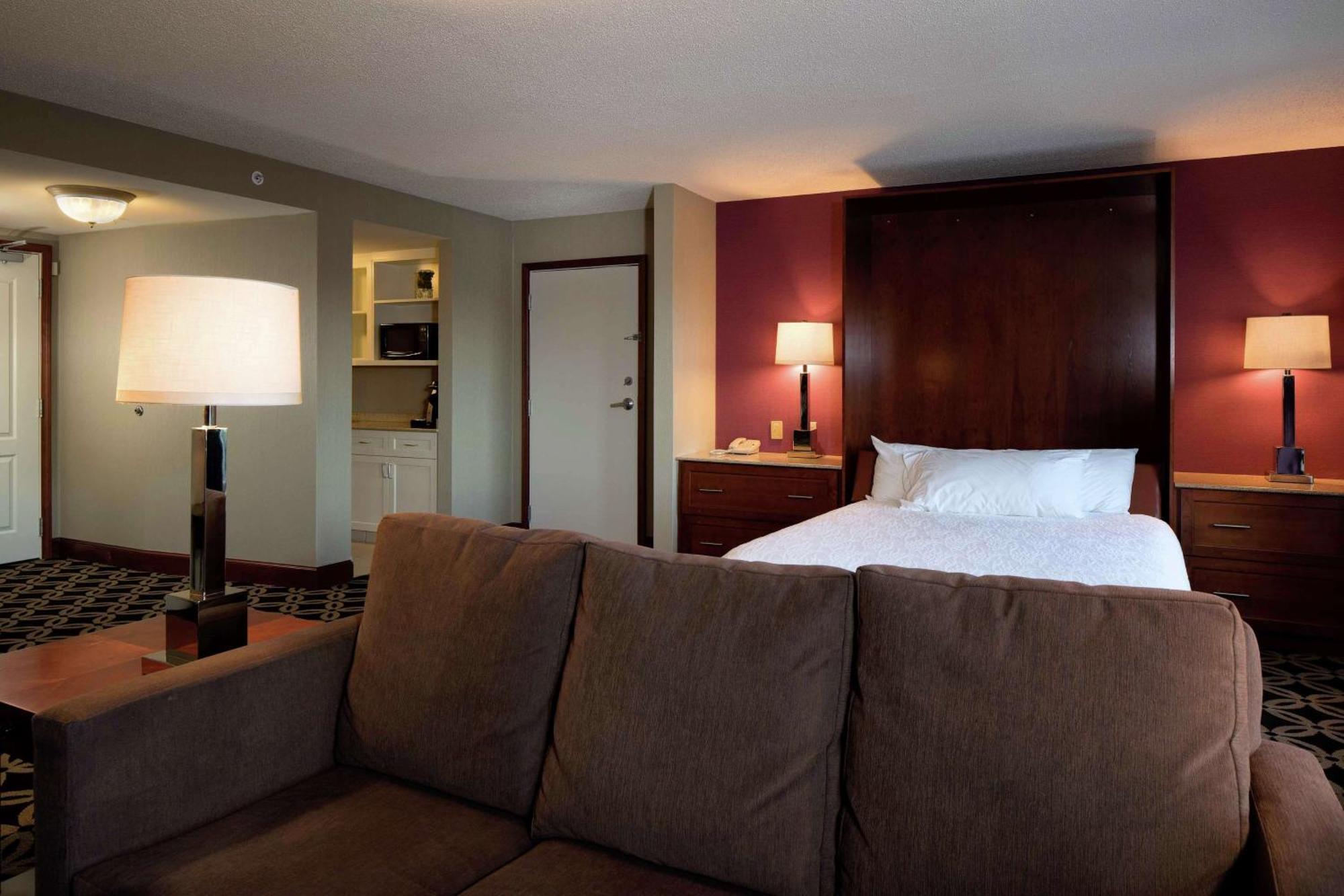 Hilton Garden Inn Auburn Riverwatch Екстериор снимка