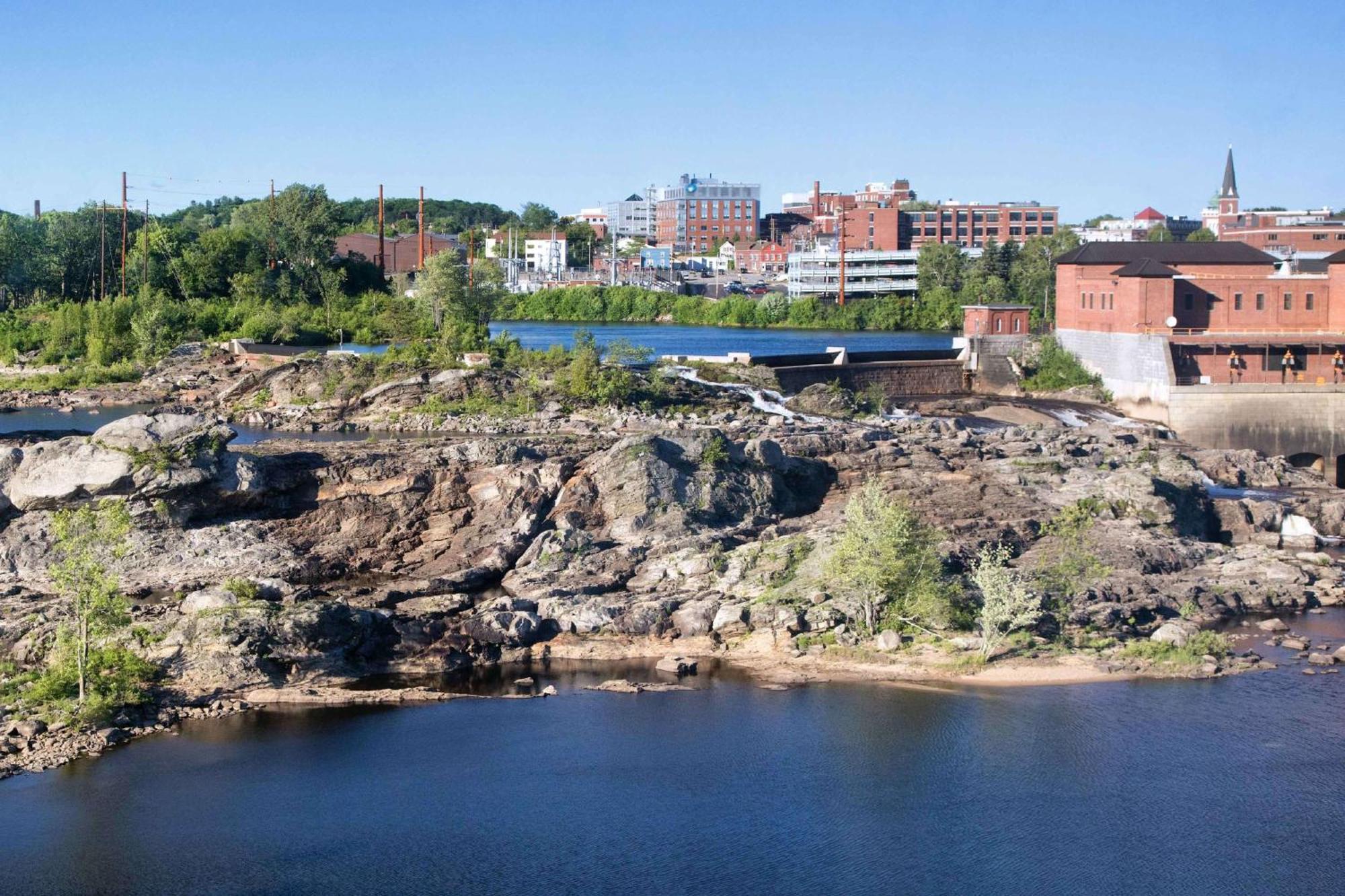 Hilton Garden Inn Auburn Riverwatch Екстериор снимка