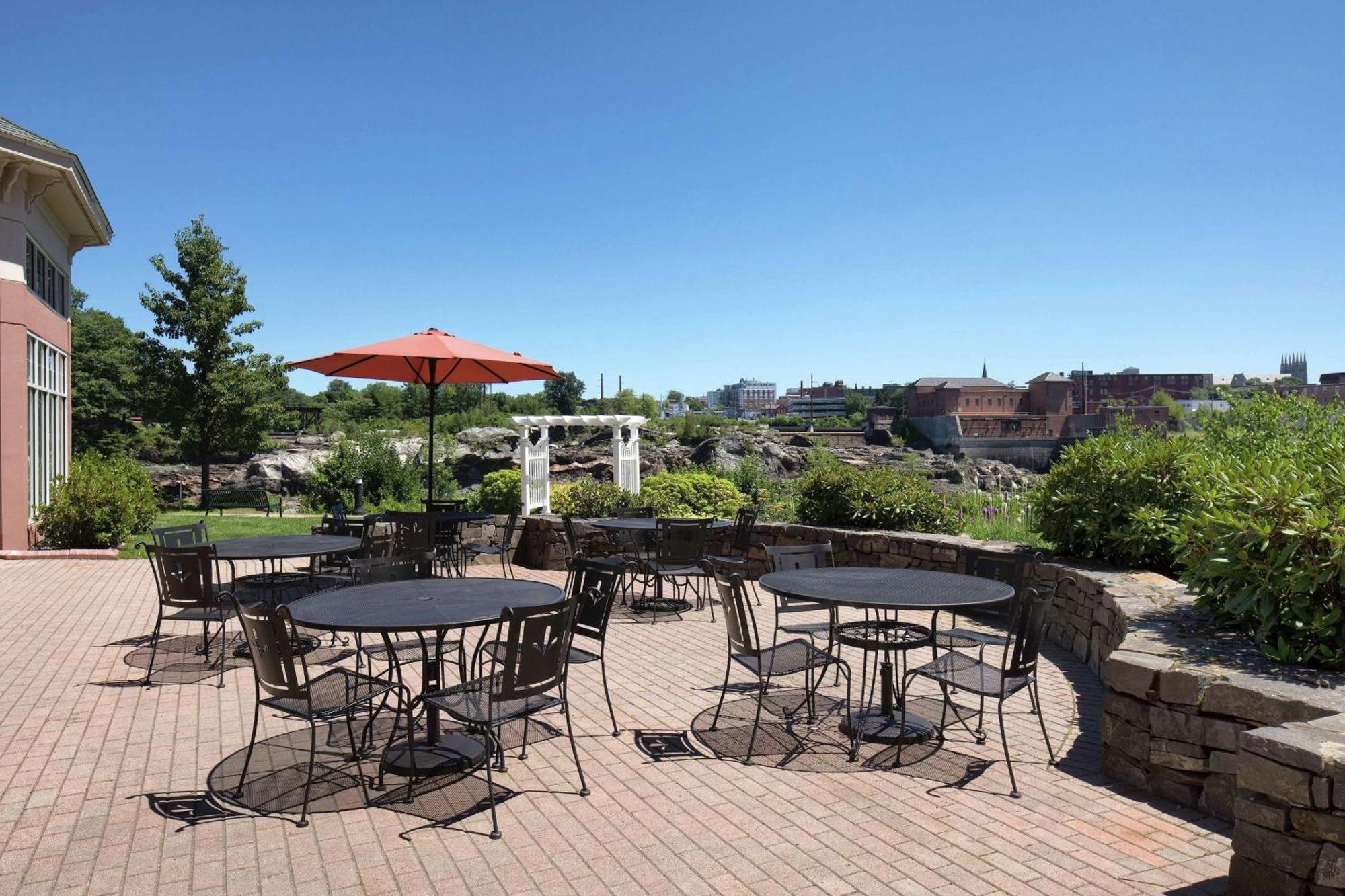 Hilton Garden Inn Auburn Riverwatch Екстериор снимка